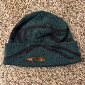 Arc'teryx Forest Green and Black Beanie